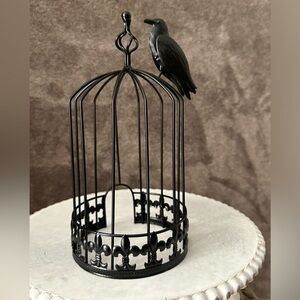 Retired Scentsy Nevermore Warmer Wrap Retired Black Metal New with tag
Wax